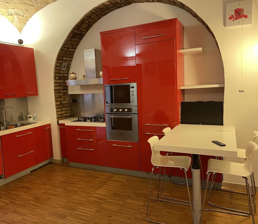 Heart Of San Lorenzo - La Casa Particular Рим Екстер'єр фото